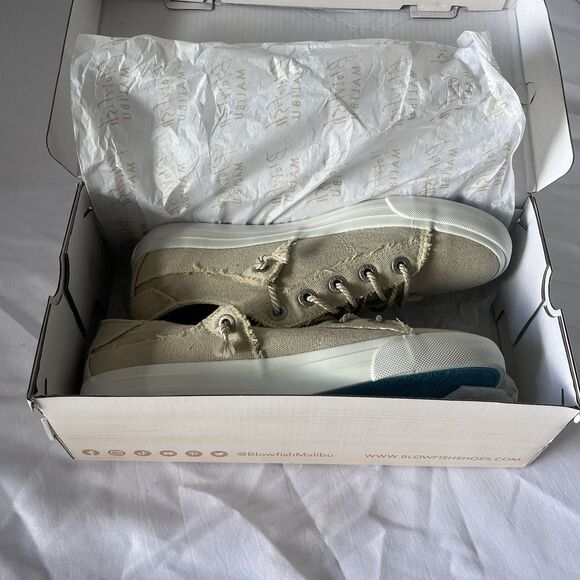 Blowfish Malibu Women's Martina Sand Dollar  Slip On Sneakers 9 - Picture 8 of 8